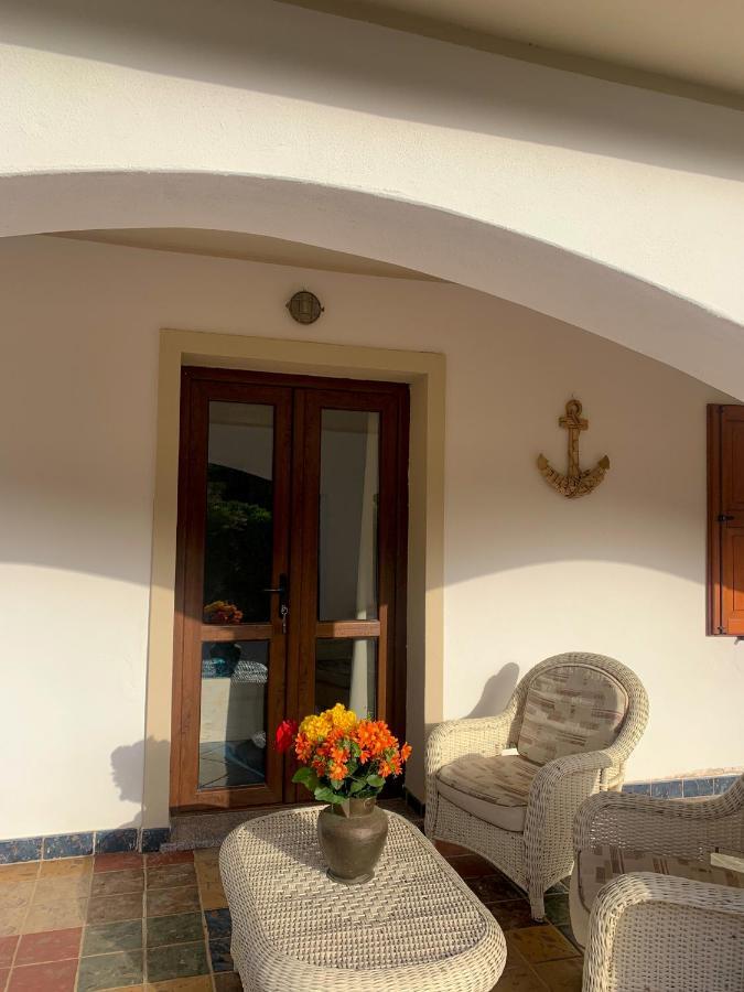 Suites Voce Del Mare Tertenìa Екстериор снимка